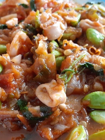Cara Gampang Membuat Resep Sambel cumi pete yang  Bikin Ketagihan Anti Ribet, Uenak Banget