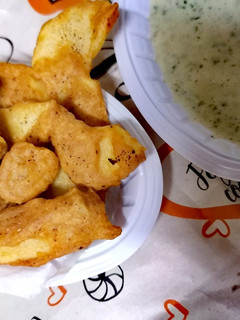 A picture of Potato crisps 🥔🍠.