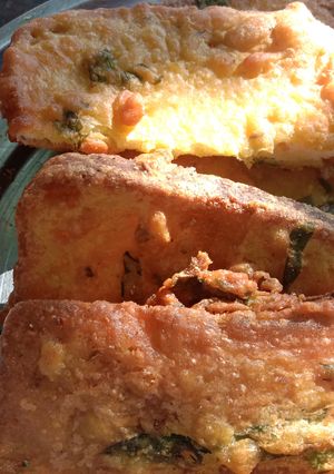 A picture of Bread pakoda.