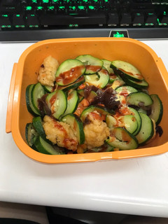 櫛瓜炒雞肉(微波爐料理) 的食譜成品照片
