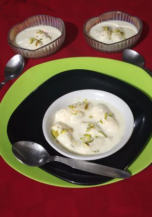 A picture of Rasmalai.