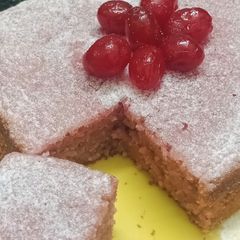 A picture of Eggless strawberry cake.