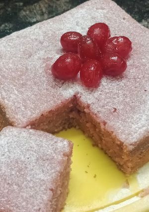 A picture of Eggless strawberry cake.