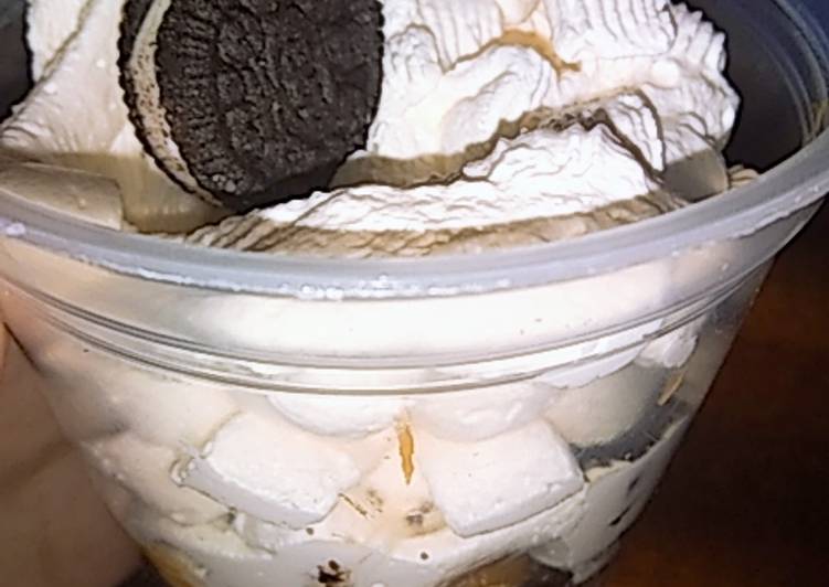 Postre oreo en vaso