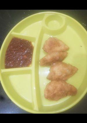 A picture of Momos.