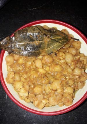 A picture of Chana ghuguni.