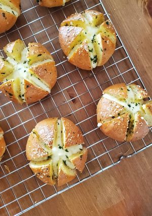 Foto resep Korean Cream Cheese Garlic Bread