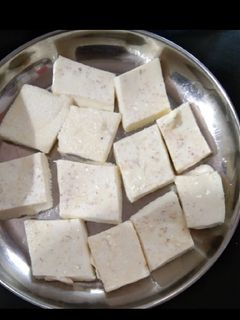 બરી (Bari Recipe In Gujarati) રેસીપી મુખ્ય ફોટો