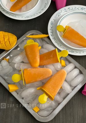 ম্যাঙ্গো পপসিকলস (Mango Popsicles Recipe In Bengali) রেসিপির প্রধান ছবি