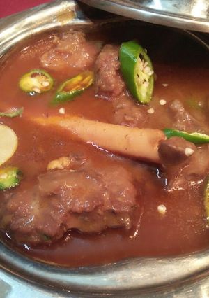 A picture of Paya Salan.
