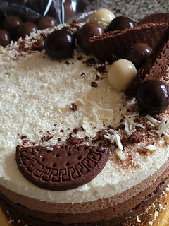 Una foto de Tarta Tres Chocolates
