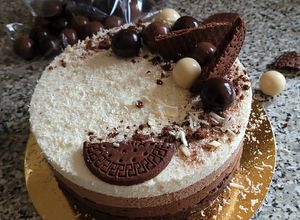 Foto principal de Tarta Tres Chocolates