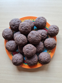 Una foto de Galletas de crema de avellana y cacao