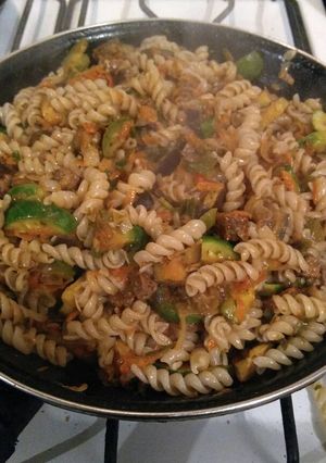 Una foto de Fideos con verduras
