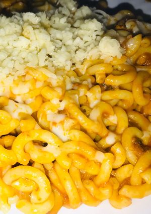 Una foto de Macarrones con champiñones y atún🍝