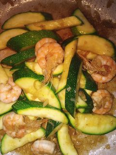 Hình của món Bí ngòi xào tôm.