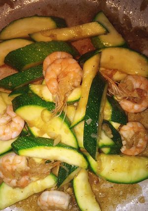 Hình của món Bí ngòi xào tôm.