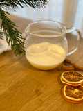 Leche aromatizada para el roscón con agua de azahar