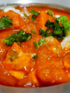 પનીર બટર મસાલા (Paneer Butter Masala Recipe in Gujarati) રેસીપી મુખ્ય ફોટો