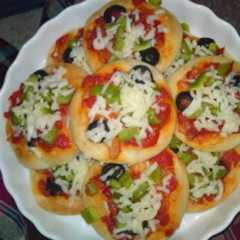 ميني بيتزا 🍕🍕-レシピのメイン写真