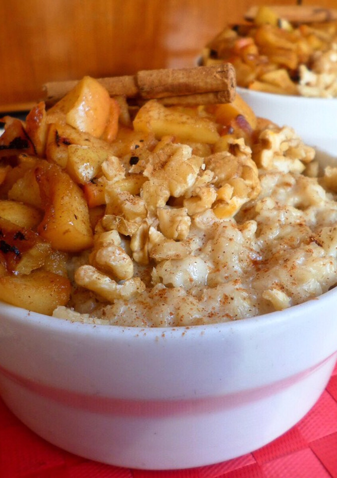 Una foto de Porridge de avena “tarta de manzana”