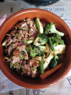 Una foto de Revuelto bosque encantado🥦🥕🍗🥓💚🧚