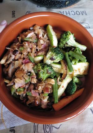 Una foto de Revuelto bosque encantado🥦🥕🍗🥓💚🧚