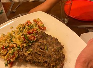Una foto de Kebab a la parrilla o al horno