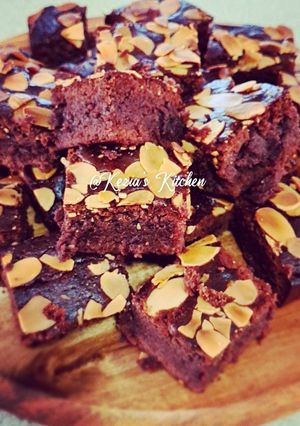 A picture of Cadbury Chocolate Brownies.