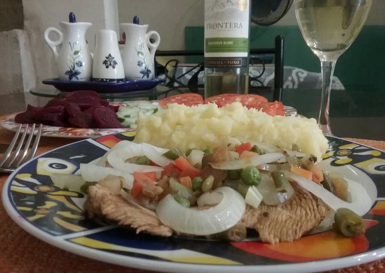 Pechuga de pavo a la jardinera con reducción de vino