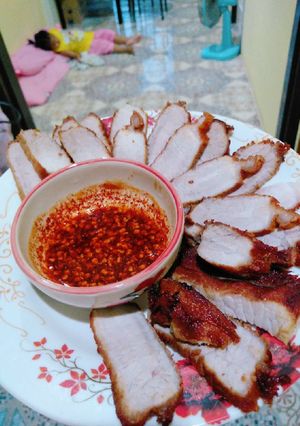 รูปของ หมูสามชั้นทอดน้ำปลา