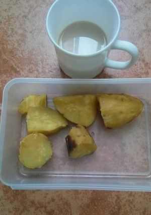 A picture of Boiled sweet potatoes.