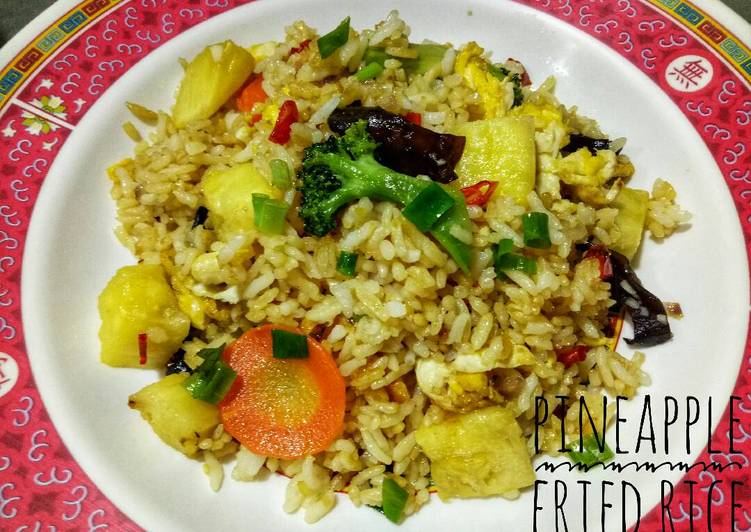 Cara Gampang Menyiapkan Pineapple Fried Rice | Nasgor Nanas yang Lezat Sekali