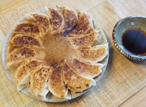 Una foto de Gyoza, Empanadillas japonesas🥟