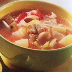 A picture of Tomato chicken soup .