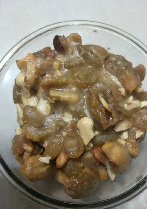 ડ્રાયફ્રૂટ આથો(Dryfruit Aatho recipe in Gujarati) રેસીપી મુખ્ય ફોટો