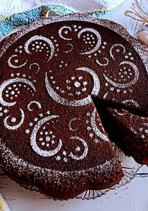 Foto di Torta al latte caldo al cioccolato fondente