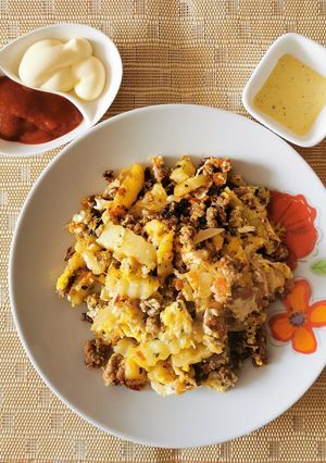Una foto de Papas Fritas con Carne Molida