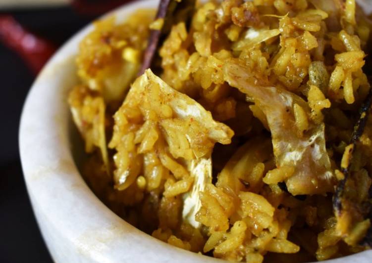 Muri Ghonto (Bengali Fish Head Curry with Rice)