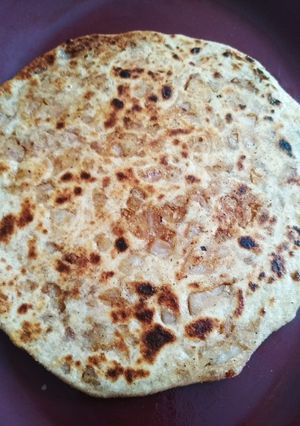 A picture of Onion paratha.