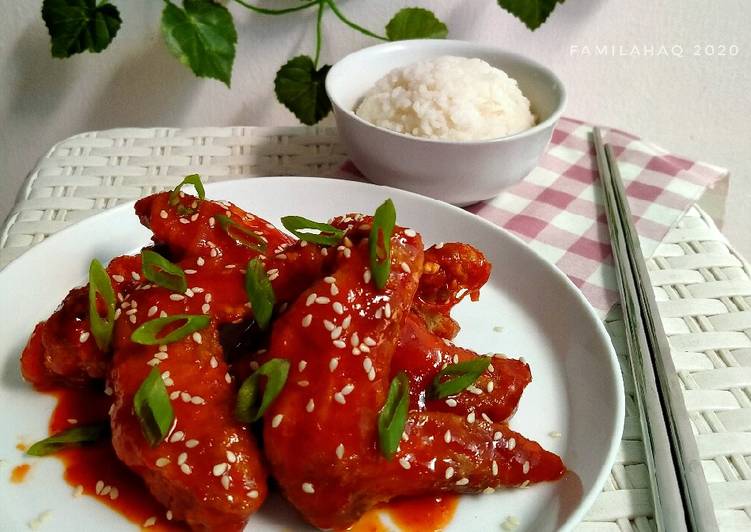 11 Resep: Dakgangjeong (Korean Spicy Chicken Wings) Anti Ribet!