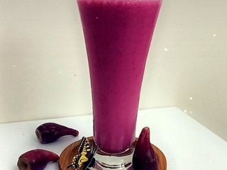 اسموتی میوه کاکتوس و موز Cactus and banana fruit smoothie