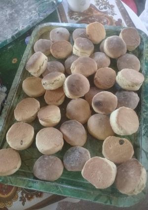 A picture of MANZINI scones.