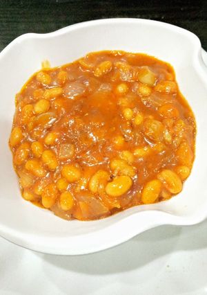 A picture of Baked beans curry.