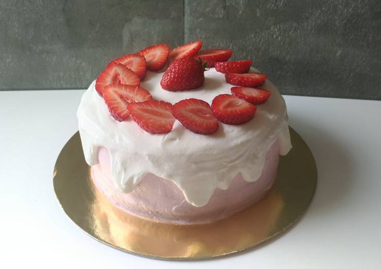 Torta alle fragole effetto gelato