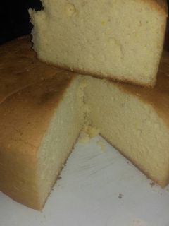 Una foto de Bizcochuelo casero en lata de dulce
