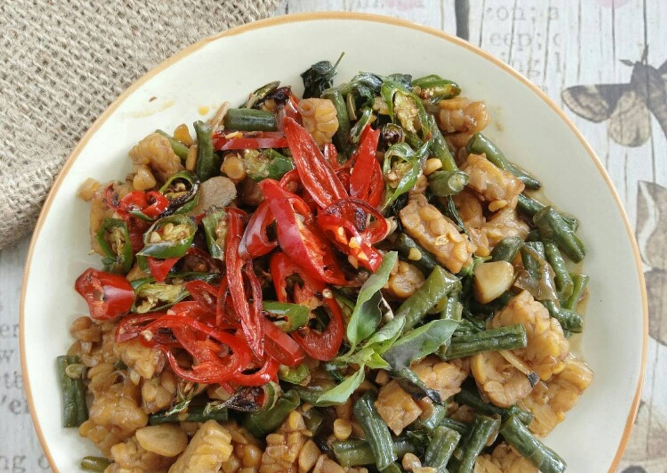 Oseng Kacang panjang, Tempe & Kemangi