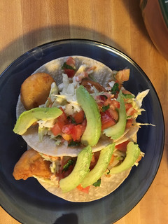 Una foto de Tacos de camarón 🍤 y pescado 🐟