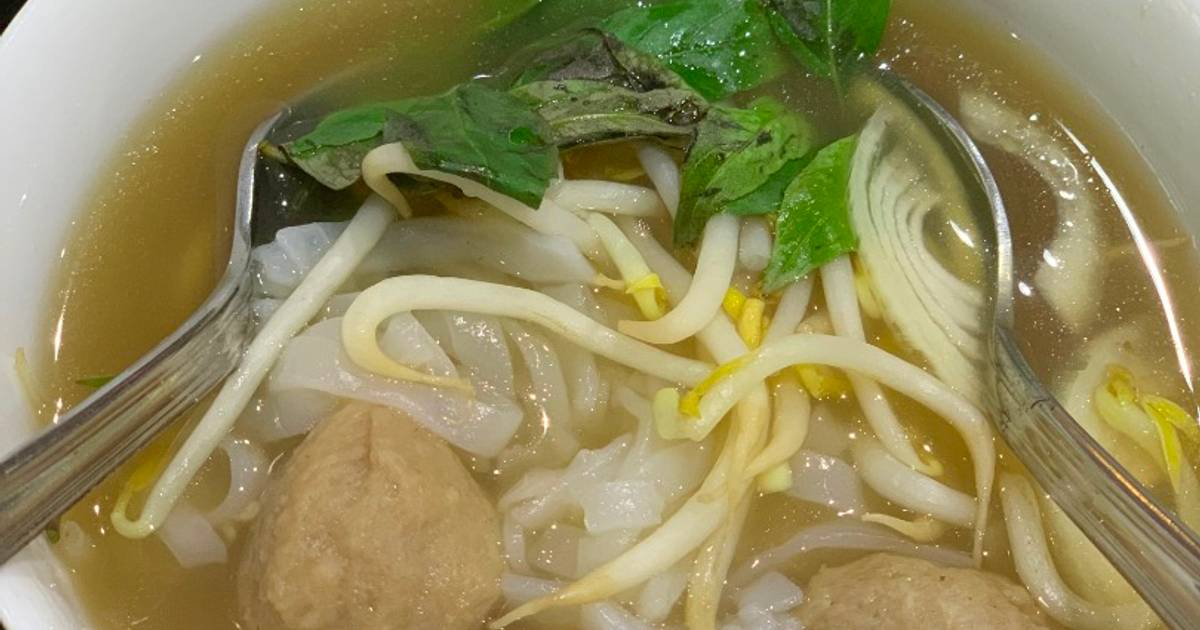 Pho (Vietnamese Beef Soup) Recipe by purple_acied - Cookpad