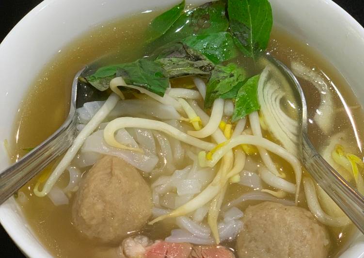 Recipe of Ultimate Pho (Vietnamese Beef Soup)